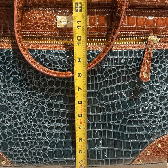 Samantha Brown travel carry on bag - Picture 5 of 13